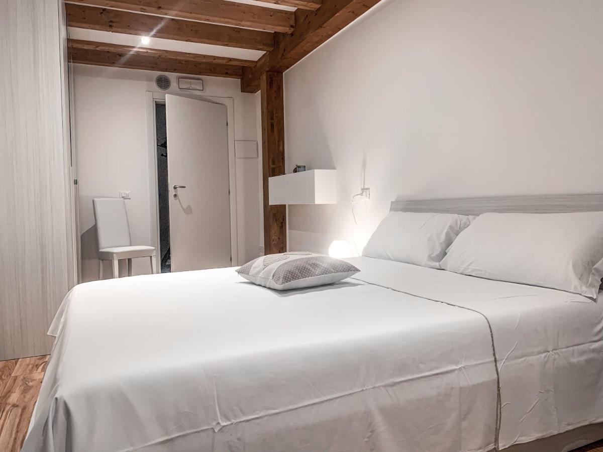 B&B Ma'Delina Settimo Milanese Exterior foto